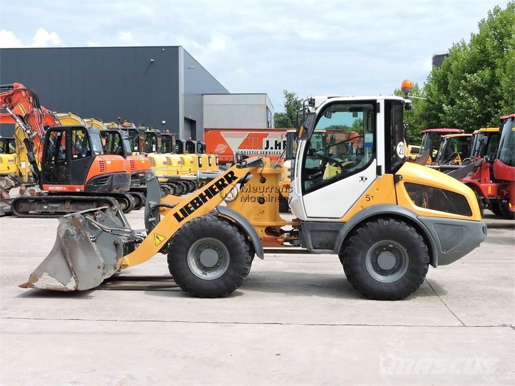 Liebherr L508 + FORK Læssemaskiner på hjul