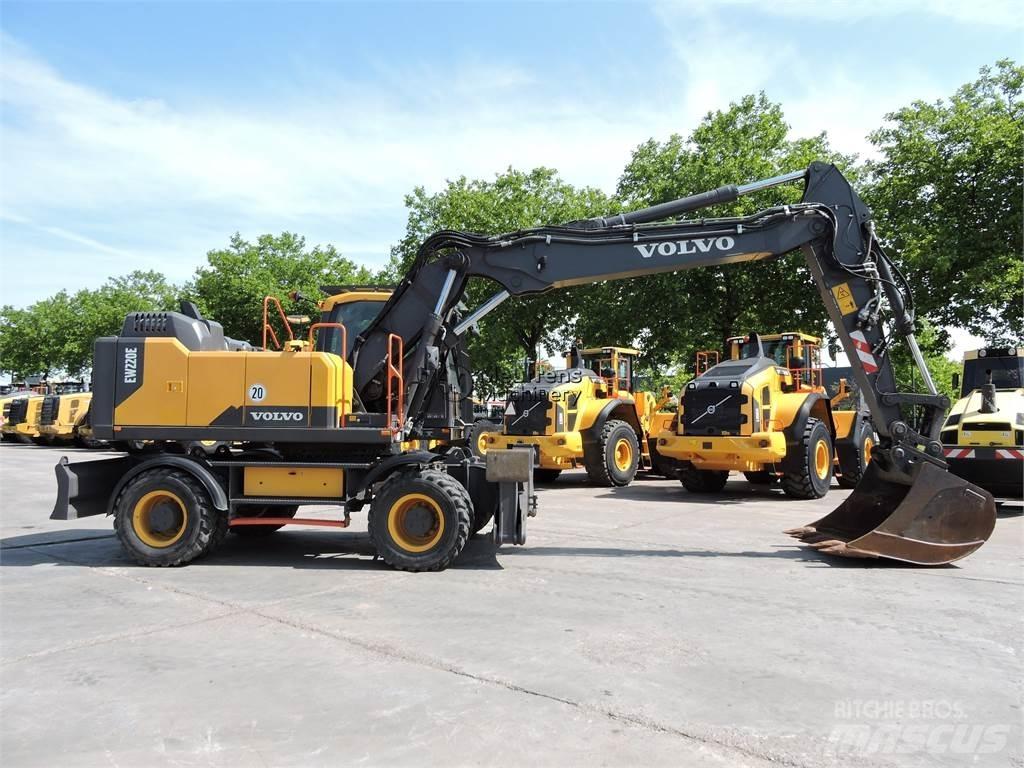 Volvo EW220E GERMAN Gravemaskiner på hjul