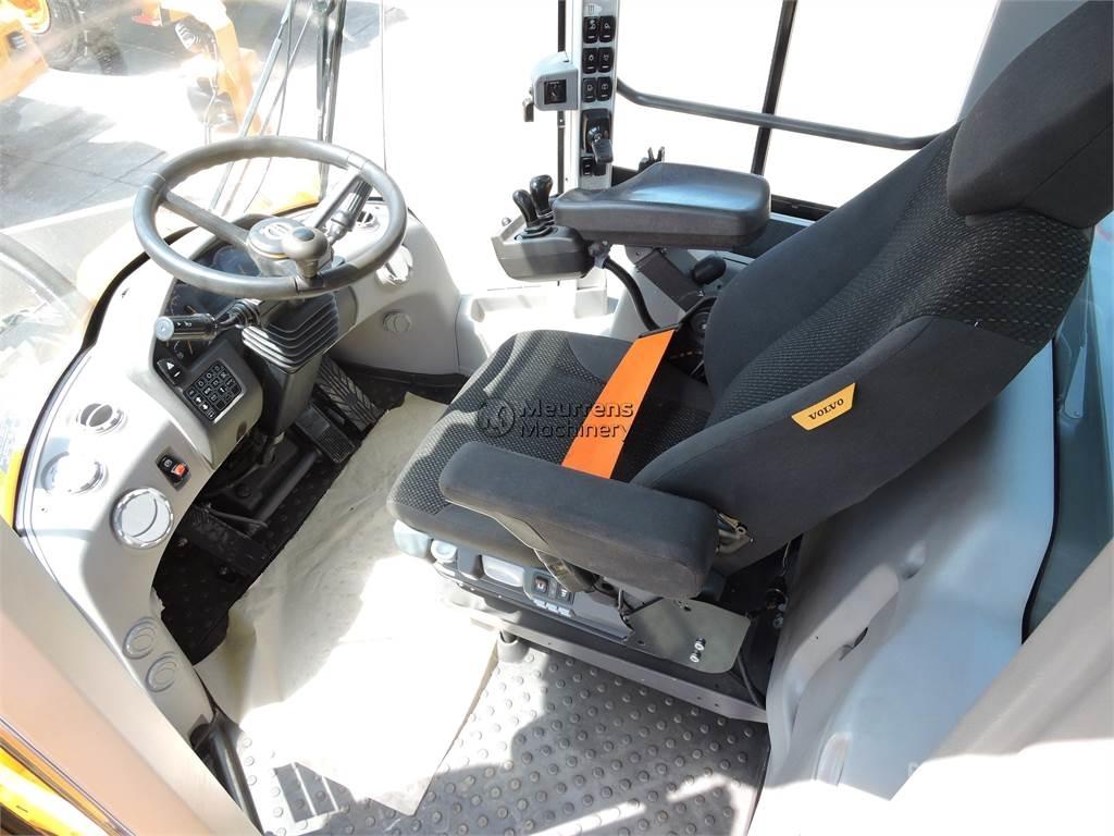 Volvo L220H Læssemaskiner på hjul