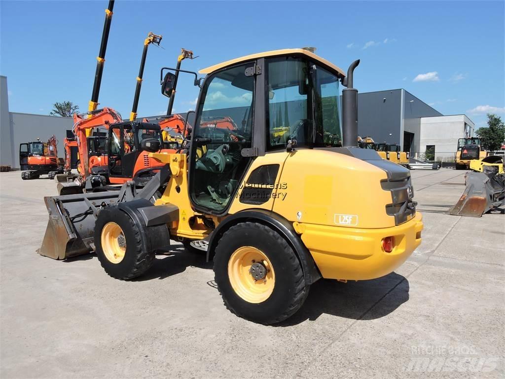 Volvo L25F + FORK Læssemaskiner på hjul