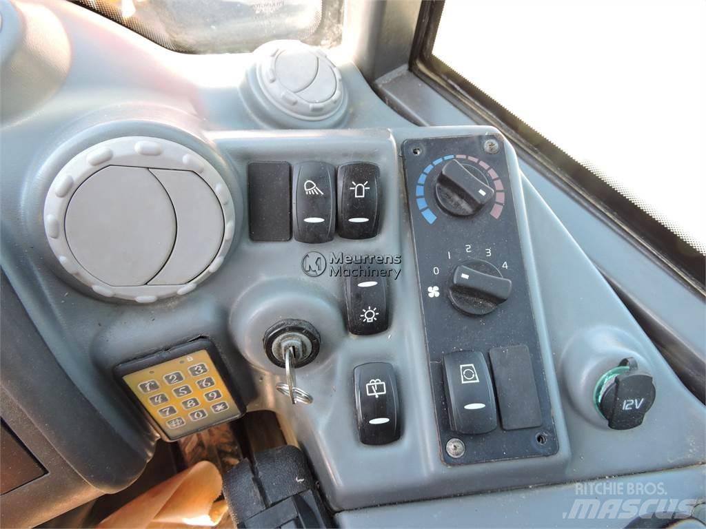 Volvo L25F + FORK Læssemaskiner på hjul
