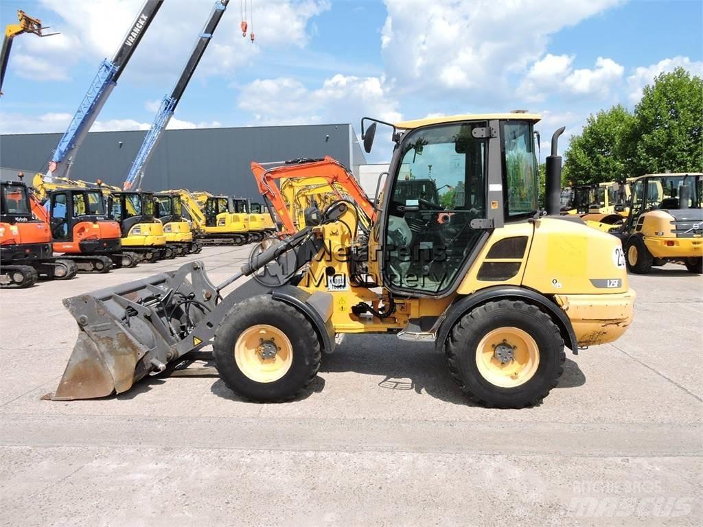 Volvo L25F + Fork Læssemaskiner på hjul