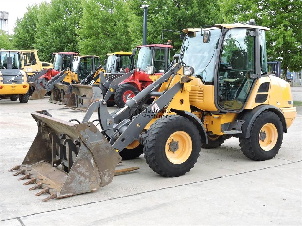 Volvo L25F + FORK Læssemaskiner på hjul