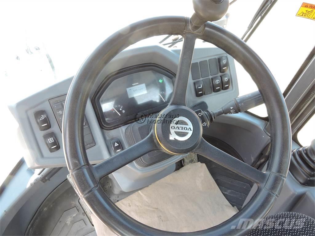 Volvo L30G + FORK Læssemaskiner på hjul