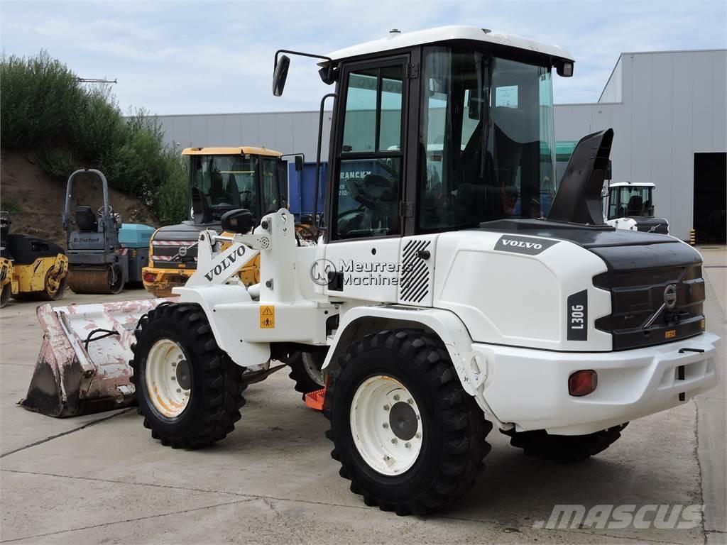 Volvo L30G + FORK Læssemaskiner på hjul