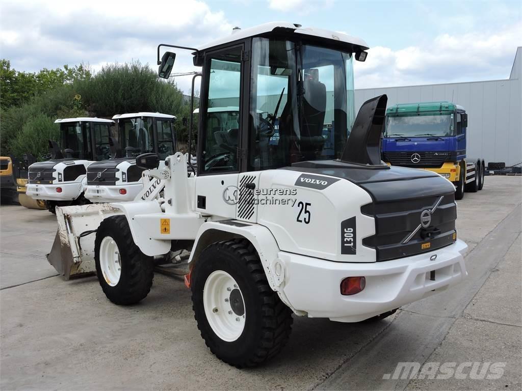 Volvo L30G + FORK Læssemaskiner på hjul