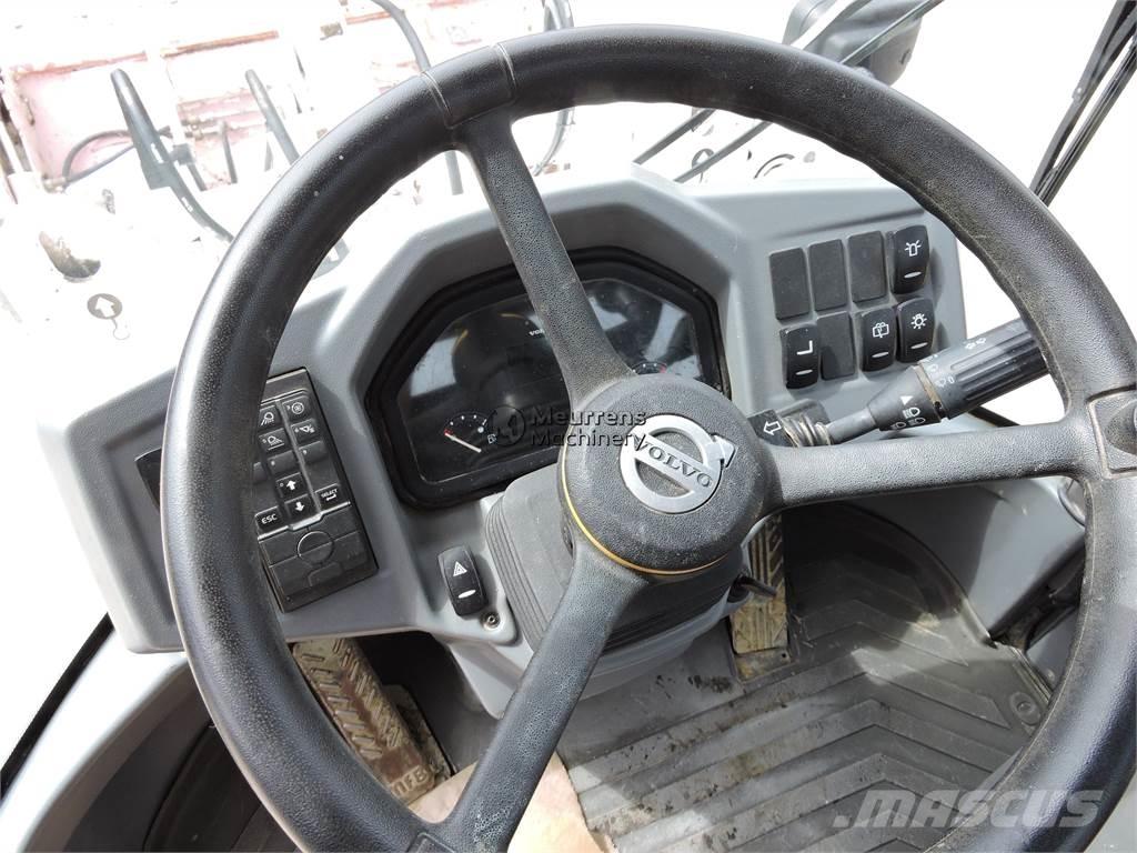 Volvo L30G + FORK Læssemaskiner på hjul