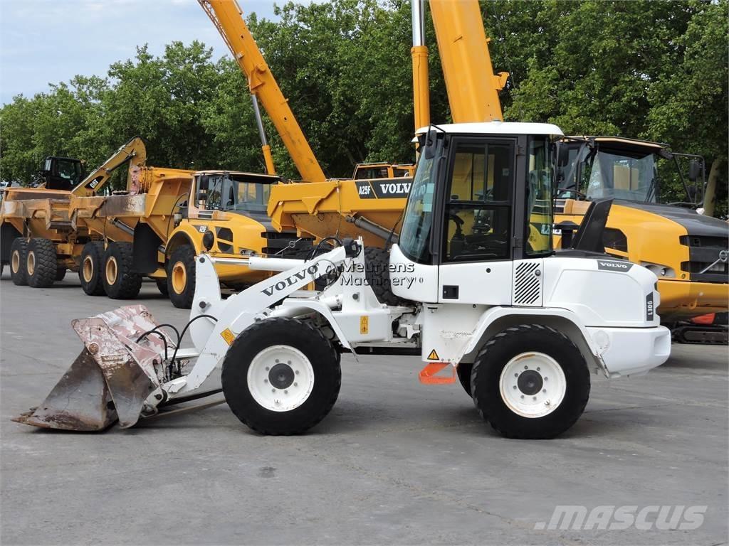 Volvo L30G + FORK Læssemaskiner på hjul