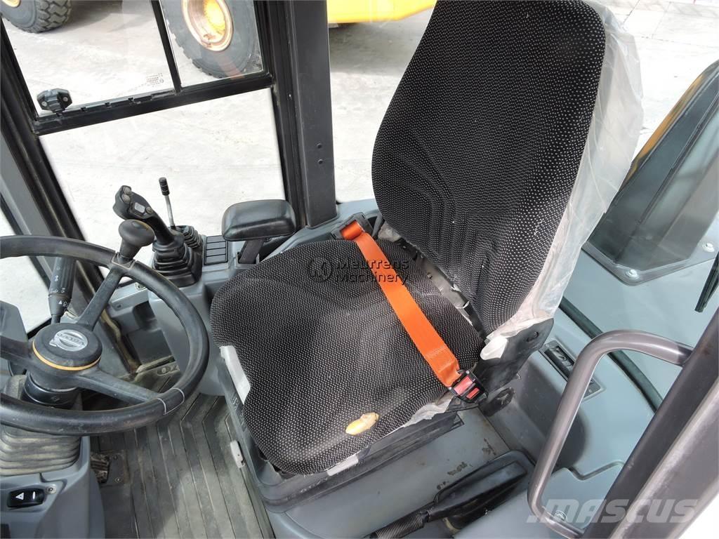 Volvo L30G + FORK Læssemaskiner på hjul