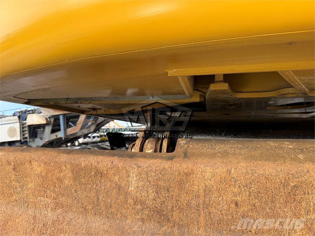 CAT M 318 D Gravemaskiner på hjul