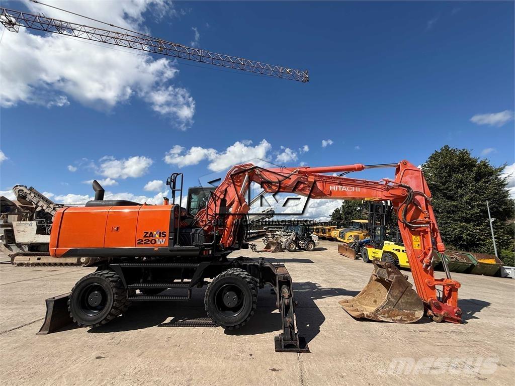 Hitachi ZX 220W-6 Gravemaskiner på hjul