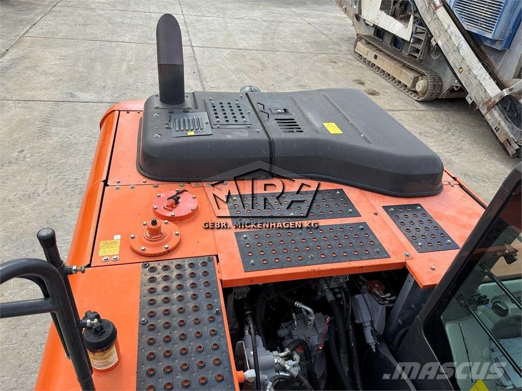 Hitachi ZX 220W-6 Gravemaskiner på hjul
