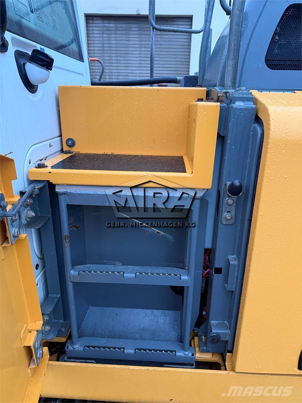 Liebherr R 922 LC Gravemaskiner på larvebånd