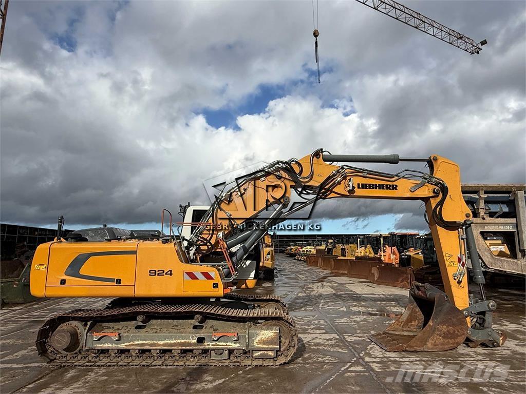Liebherr R 924 LC Gravemaskiner på larvebånd