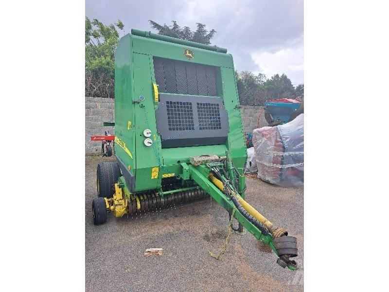 John Deere 592 Rundballe-pressere