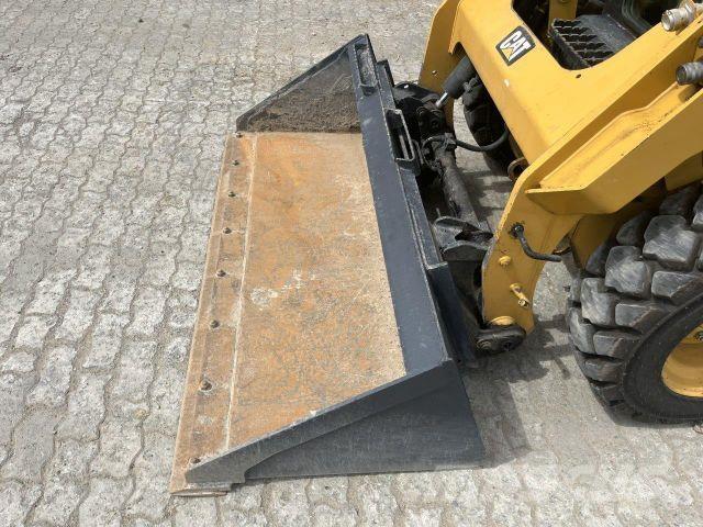 CAT 242D Entreprenør - Andet