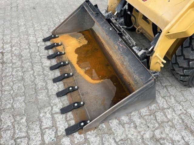 CAT 242D3 Entreprenør - Andet