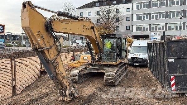 CAT 330-07 Gravemaskiner på larvebånd