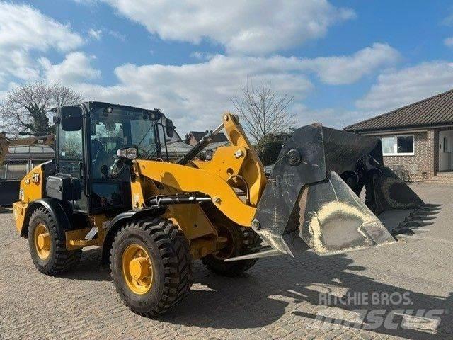 CAT 906 Læssemaskiner på hjul