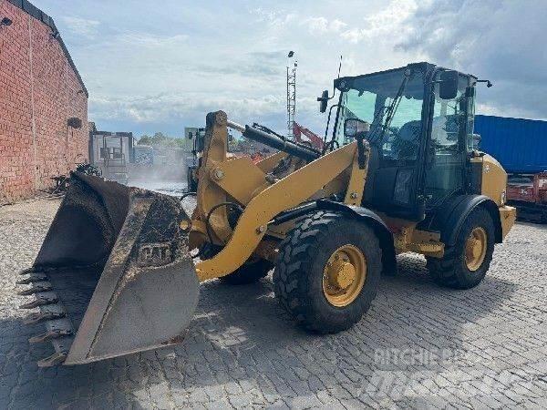 CAT 906M Læssemaskiner på hjul