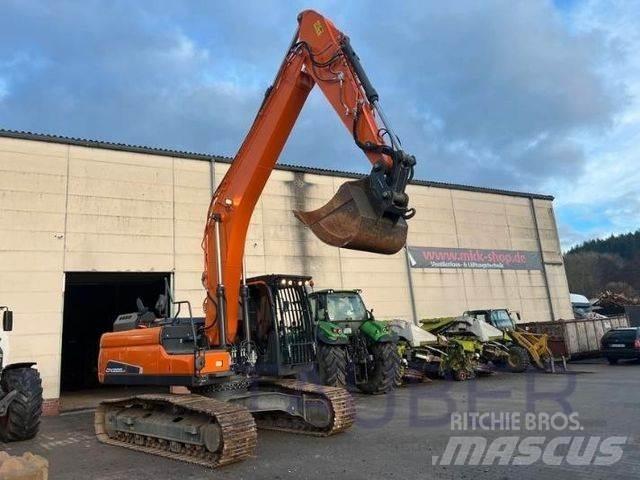 Doosan DX 225 LC-5 Gravemaskiner på larvebånd