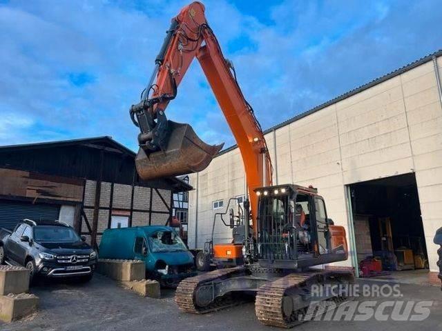Doosan DX 225 LC-5 Gravemaskiner på larvebånd