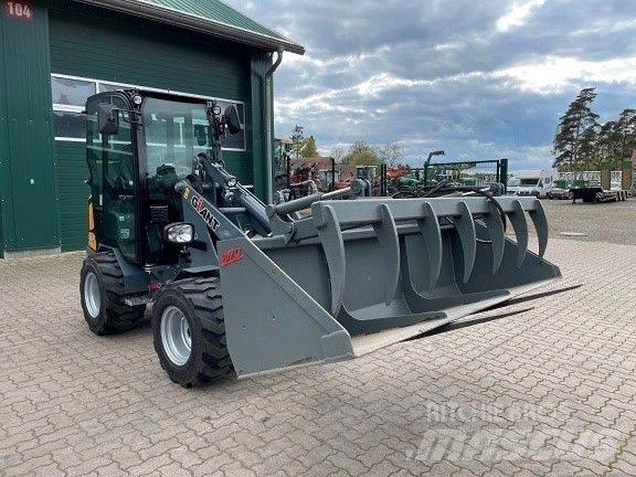 GiANT G2200 HD Frontlæssere og gravere