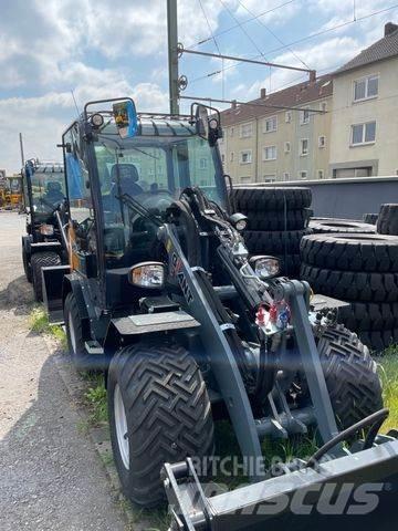 GiANT G3500 X-TRA Læssemaskiner på hjul