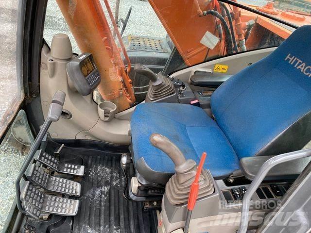 Hitachi ZX210-3 Gravemaskiner på larvebånd