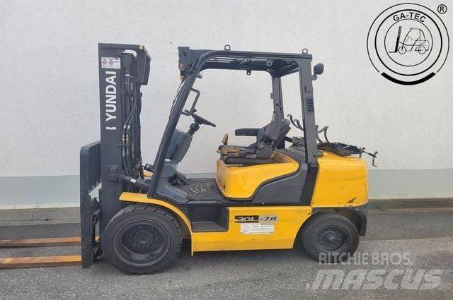 Hyundai 30L-7A LPG gaffeltrucks