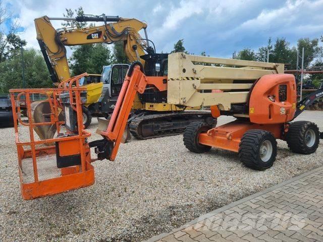 JLG 450 AJ - Bomlifte med knækarm