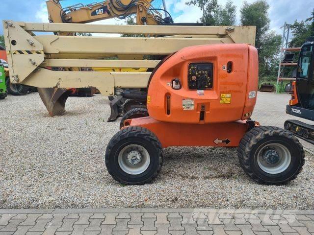 JLG 450 AJ - Bomlifte med knækarm