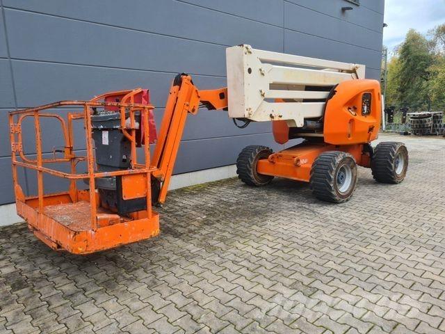 JLG 450 AJ - Bomlifte med knækarm