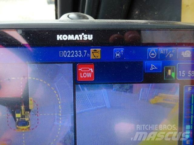 Komatsu PW180-11 Gravemaskiner på hjul