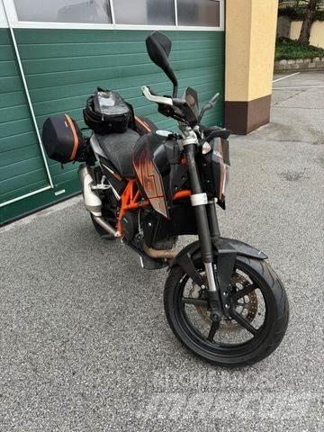 KTM 690 DUKE Andre lastbiler
