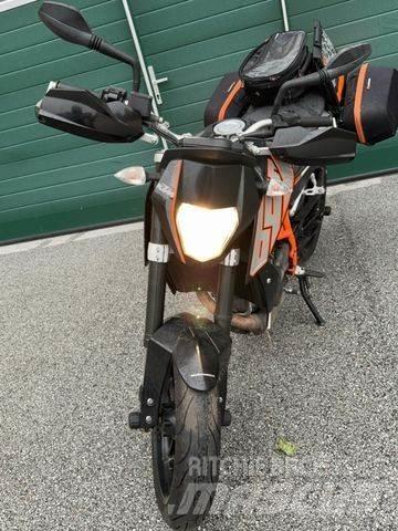 KTM 690 DUKE Andre lastbiler