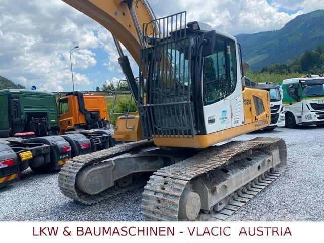 Liebherr R 924 LC Gravemaskiner på larvebånd