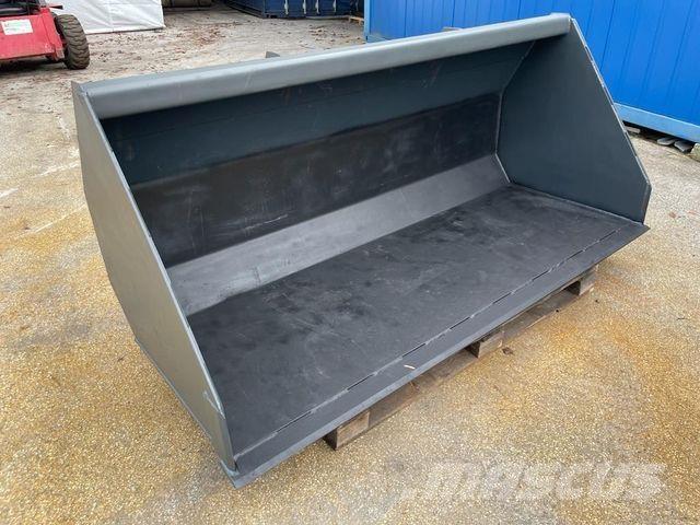  LÖFFEL Læssemaskiner på hjul