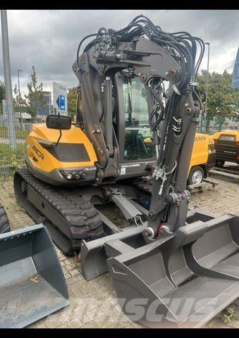 Mecalac 8 MCR Gravemaskiner på larvebånd