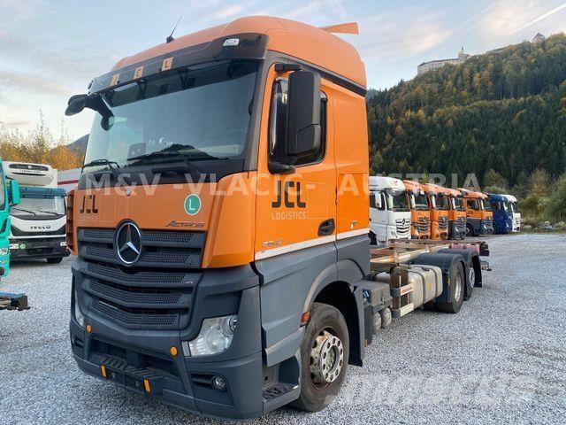 Mercedes-Benz 2542 Chassis