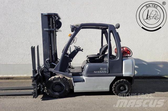 Nissan U1D2A25LQ LPG gaffeltrucks
