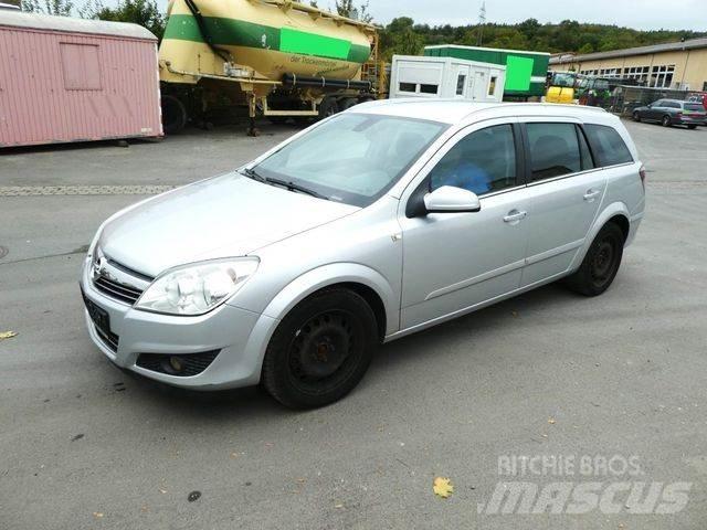 Opel Astra - Biler