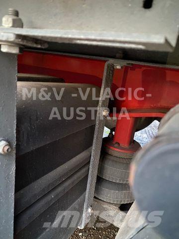 Schwarzmüller Mega Semi-trailer med Gardinsider