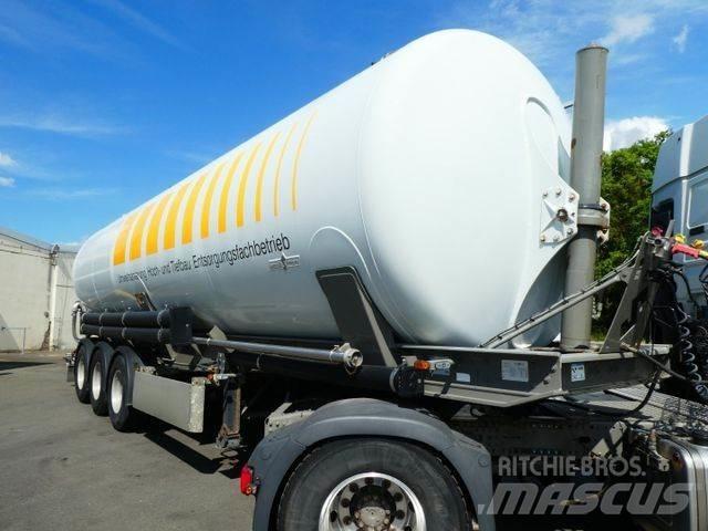 Spitzer SK 2753 CAL Semi-trailer med Tank