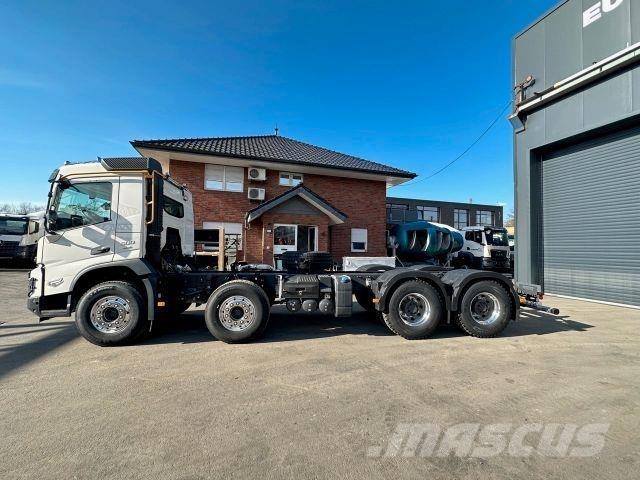 Volvo FMX 500 8x4 Chassis
