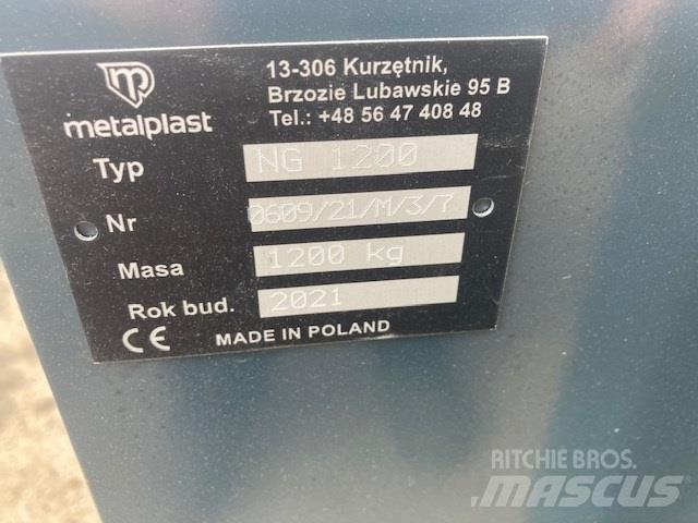  - - -  1200 KG Frontvægte
