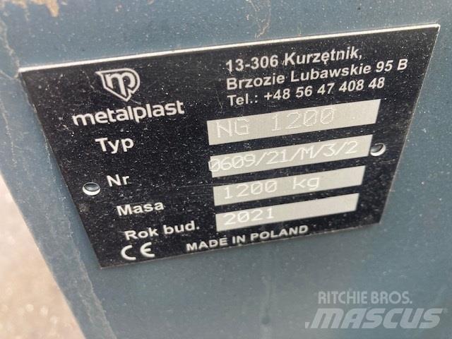 - - -  1500 KG Frontvægte
