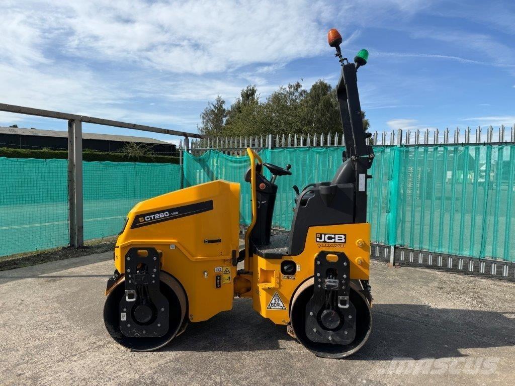 JCB  Andre tromler