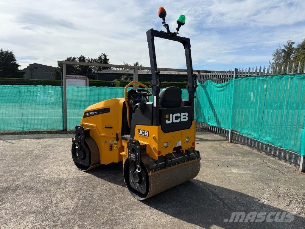 JCB  Andre tromler