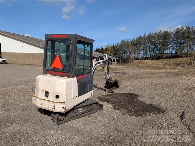 Bobcat X220 Minigravemaskiner